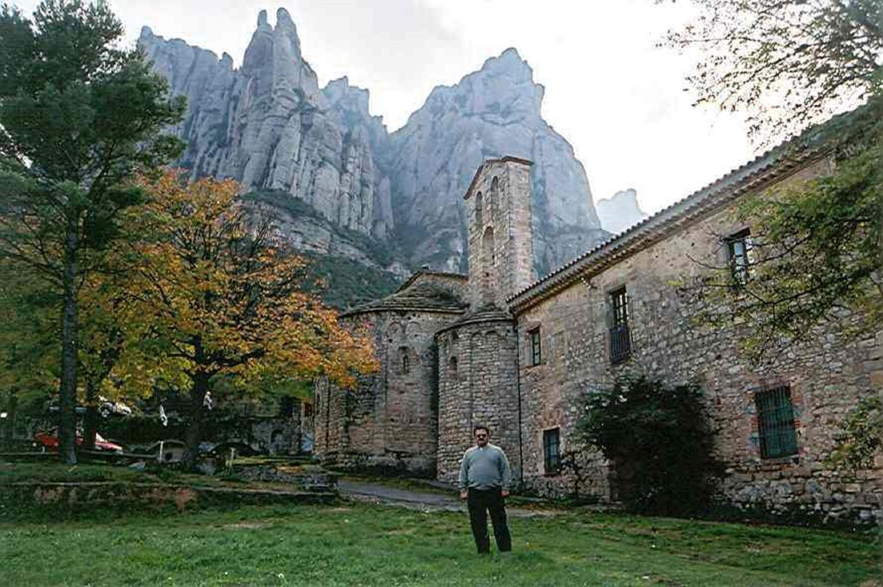 Montserrat La Calsina Country house *